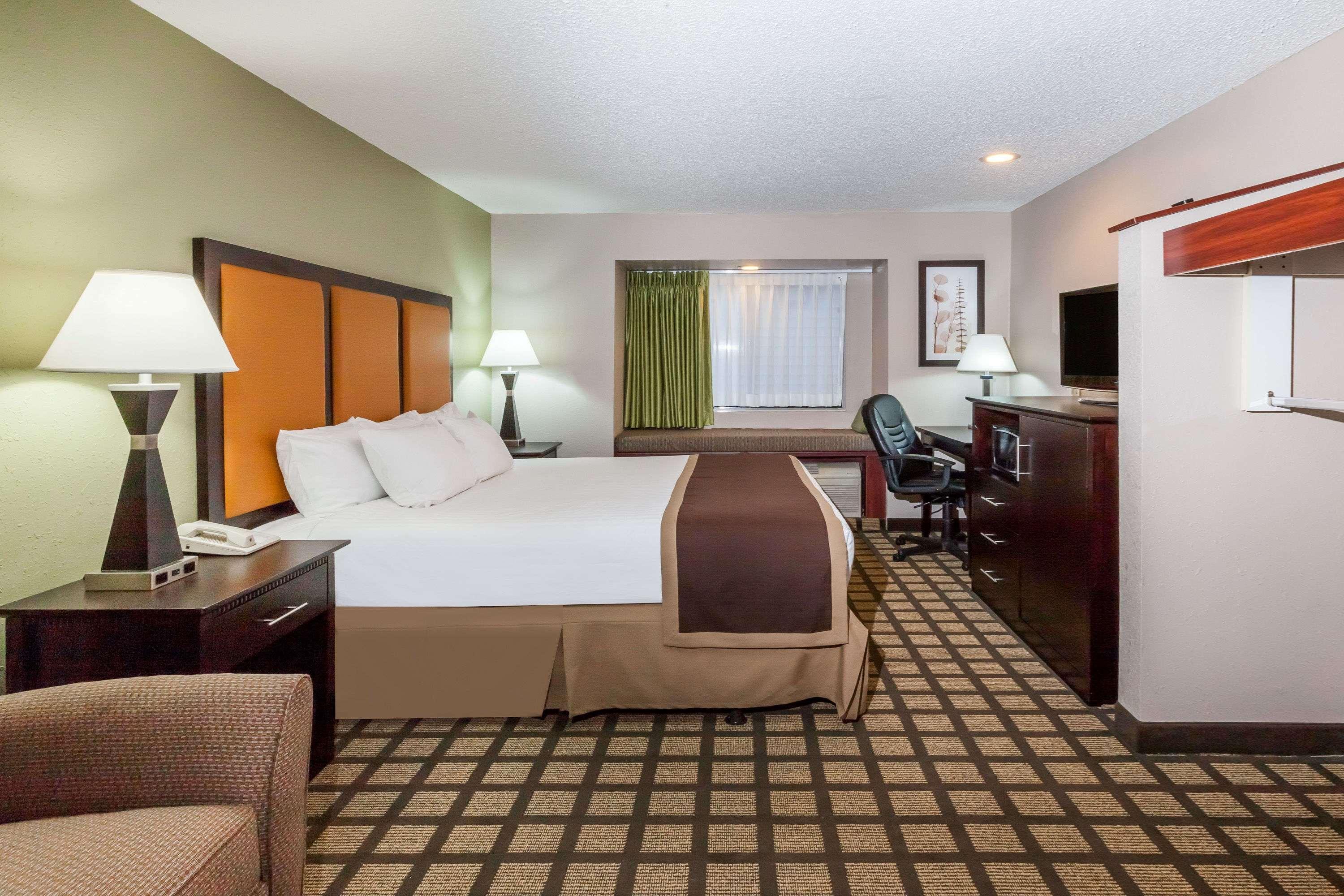 Hotel Baymont By Wyndham Gaylord Esterno foto