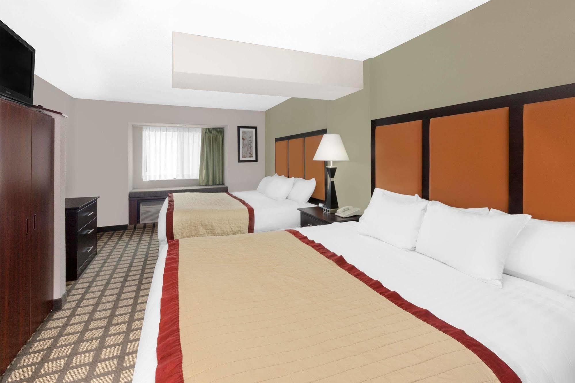 Hotel Baymont By Wyndham Gaylord Esterno foto