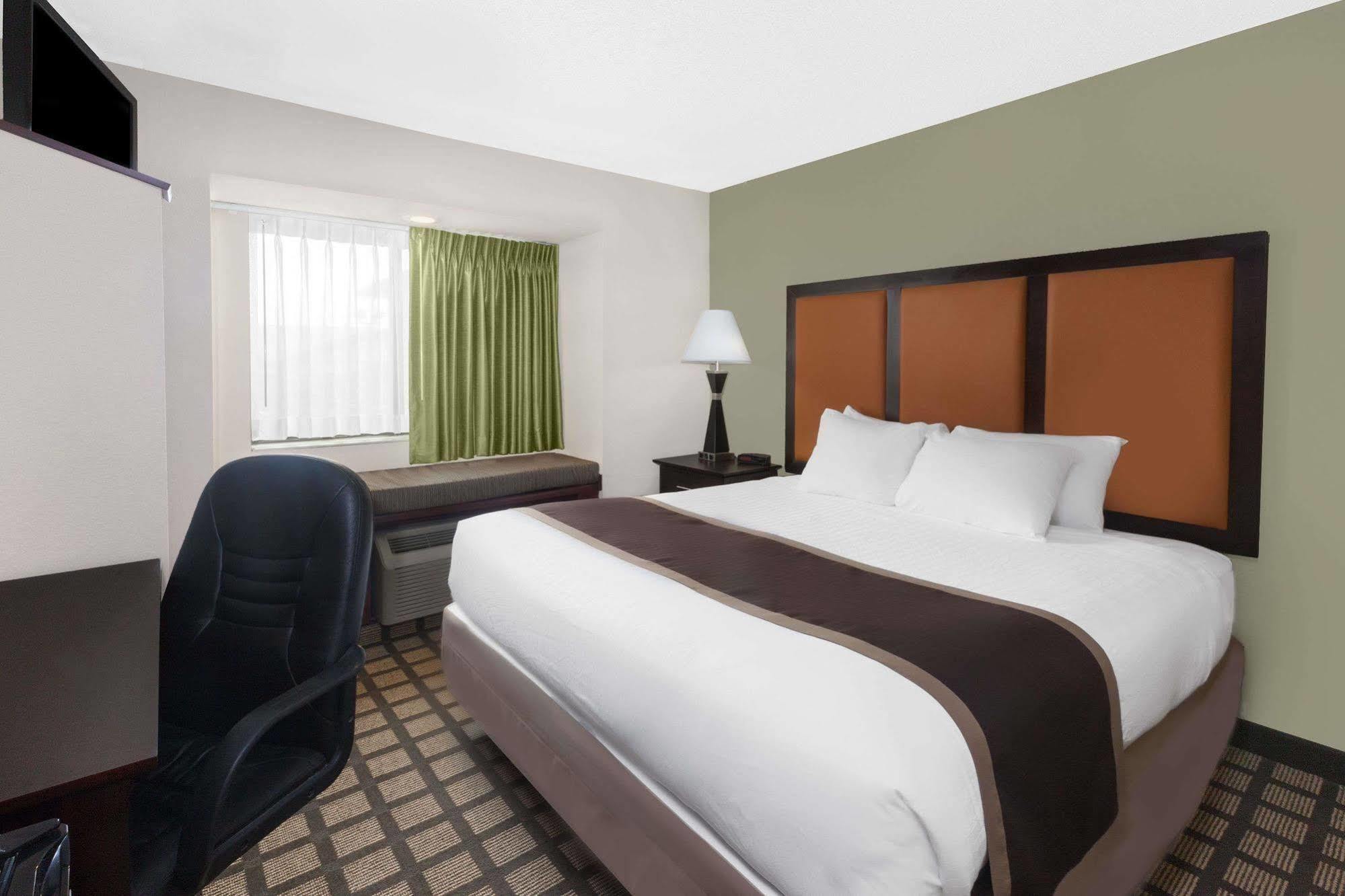 Hotel Baymont By Wyndham Gaylord Esterno foto