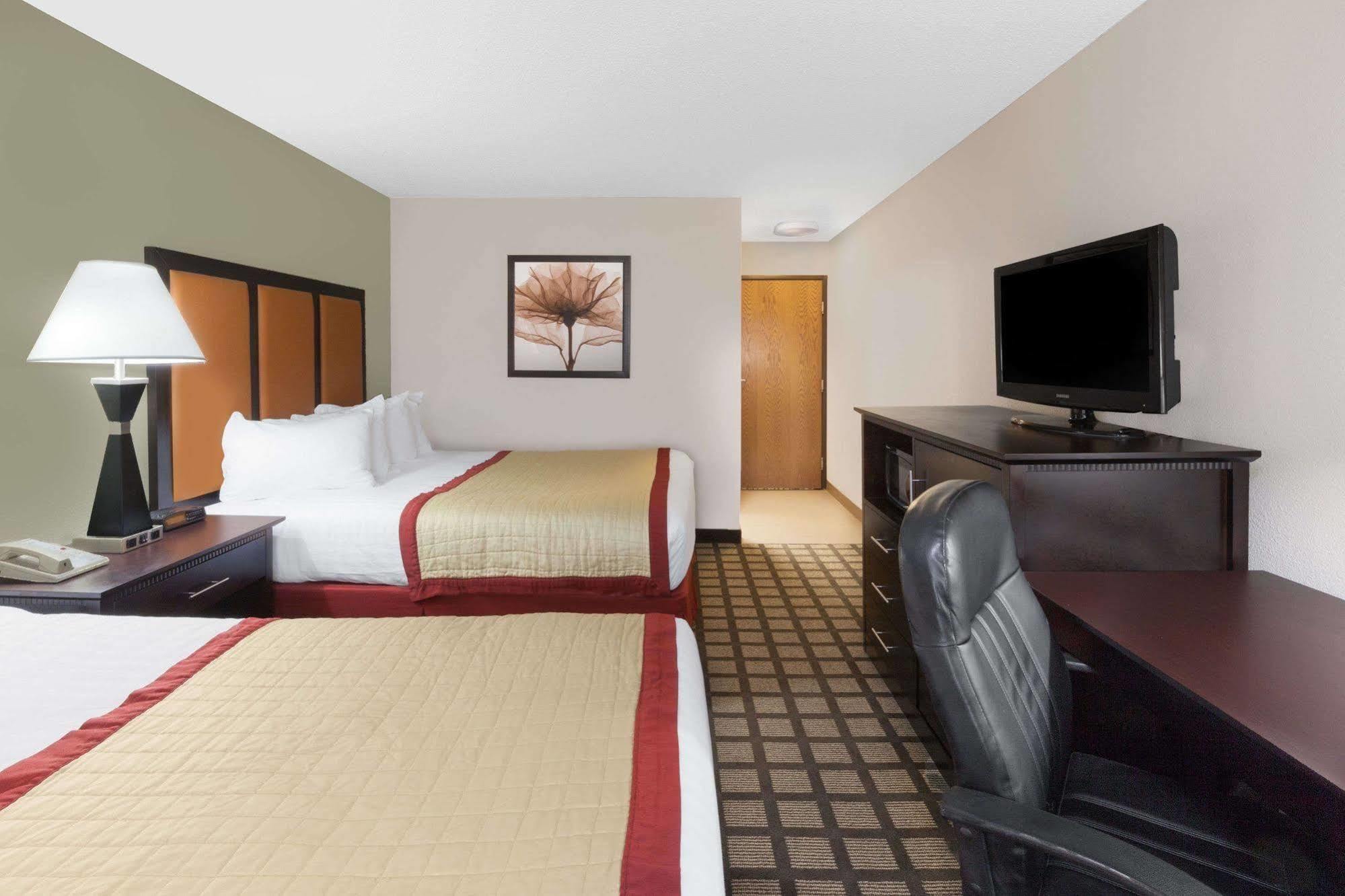 Hotel Baymont By Wyndham Gaylord Esterno foto