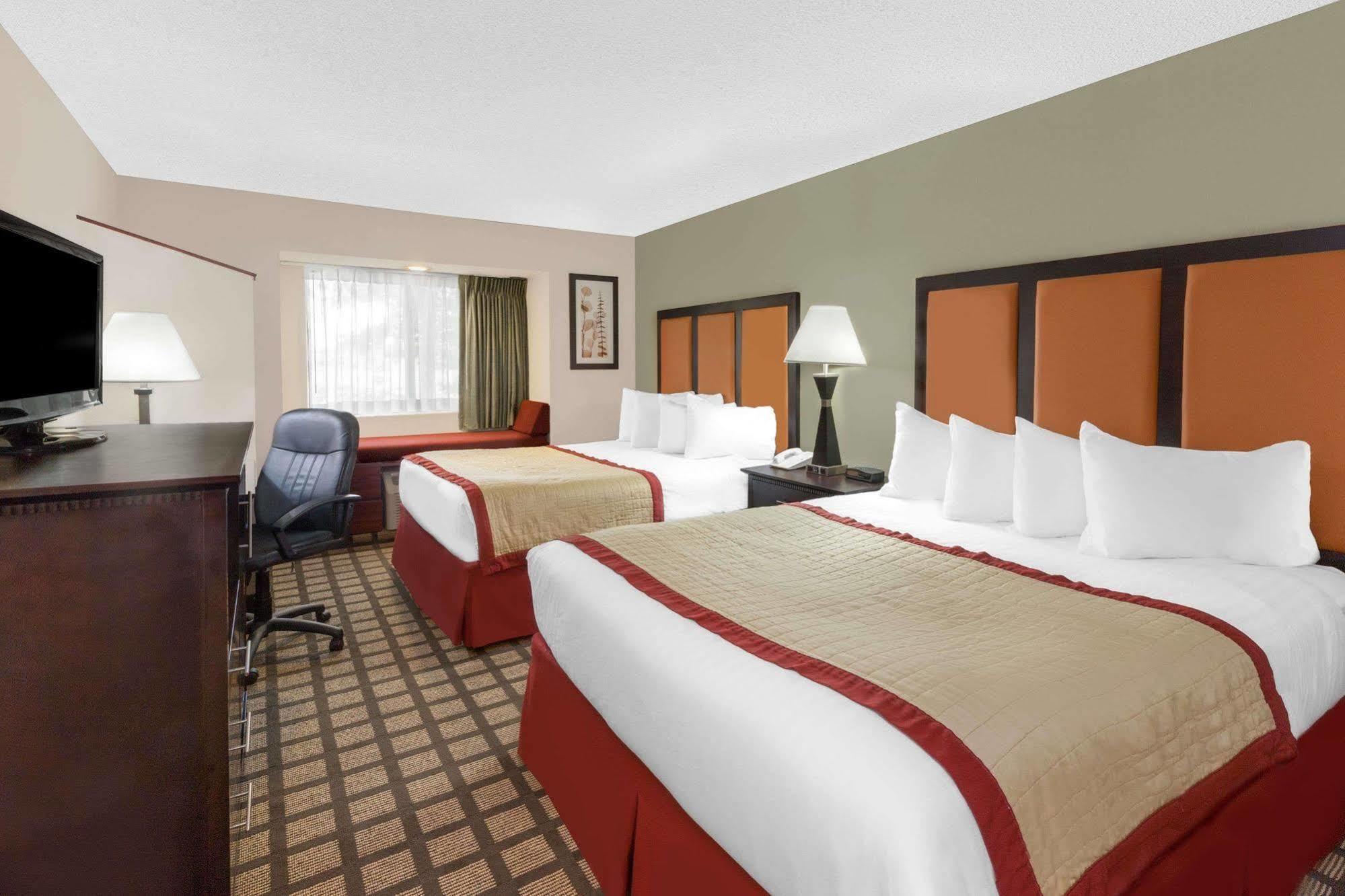 Hotel Baymont By Wyndham Gaylord Esterno foto