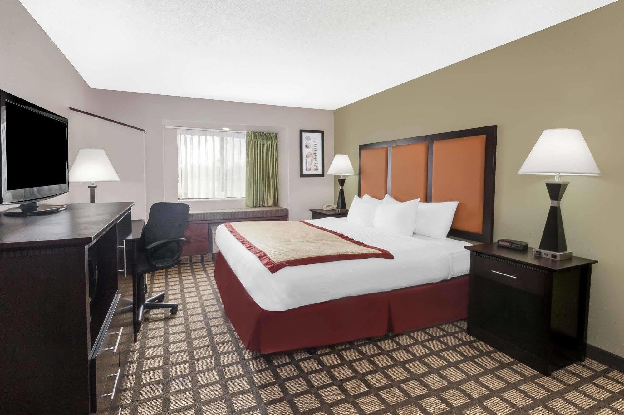 Hotel Baymont By Wyndham Gaylord Esterno foto